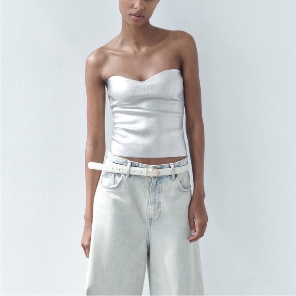 Elegant Silver Strapless Top - Picture 4 of 6